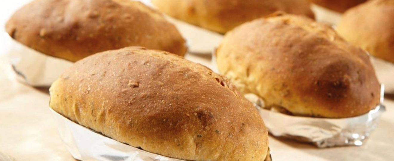 Petits pains aux herbes italiennes au barbecue