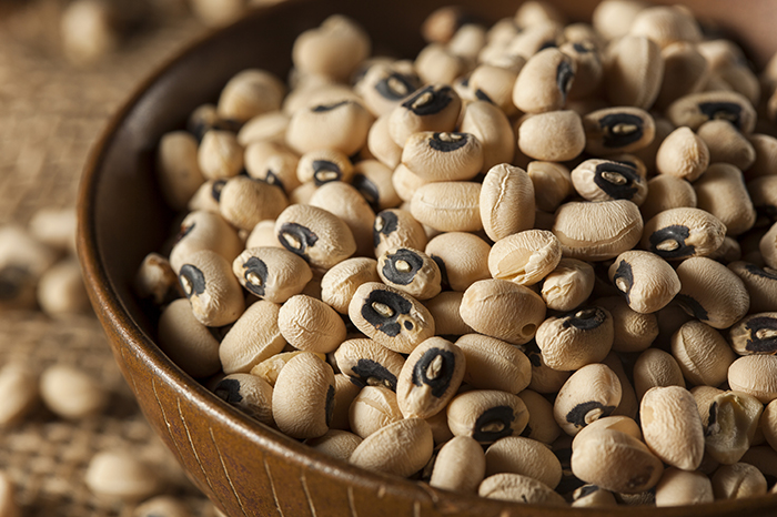 Organic Dry Black Eyed Peas in a Bowl